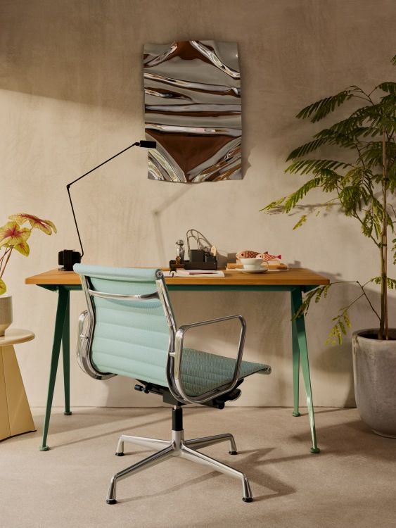 Aluminium Chair EA 131 / EA131 Chaise Vitra
