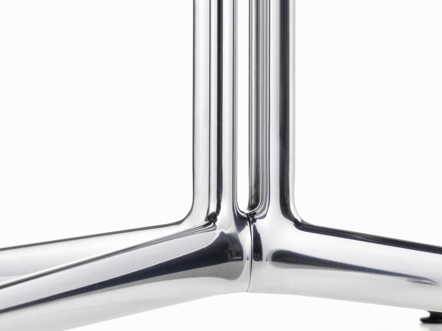 Eames Plastic Arm Chair DAL Chaise Vitra