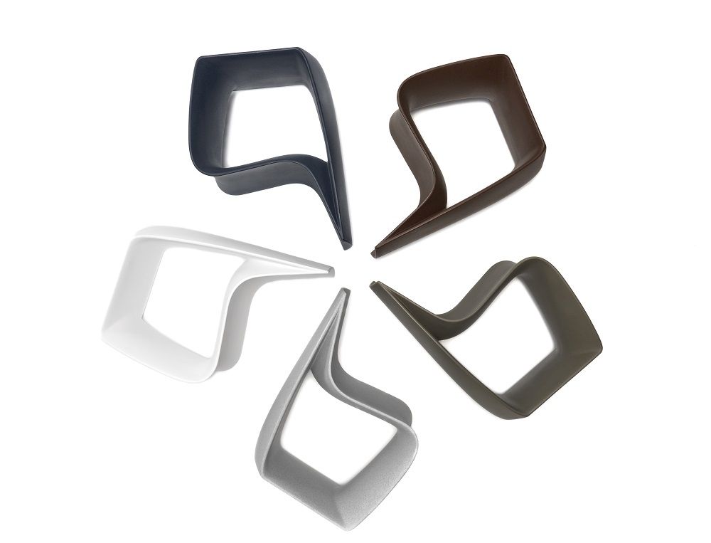 SIGN MATT Chair Indoor / Outdoor Chaise MDF Italia Blanc matt Fünf MDF Italia SIGN Stühle in verschiedenen Farben, Beton matt, für drinnen und draußen.