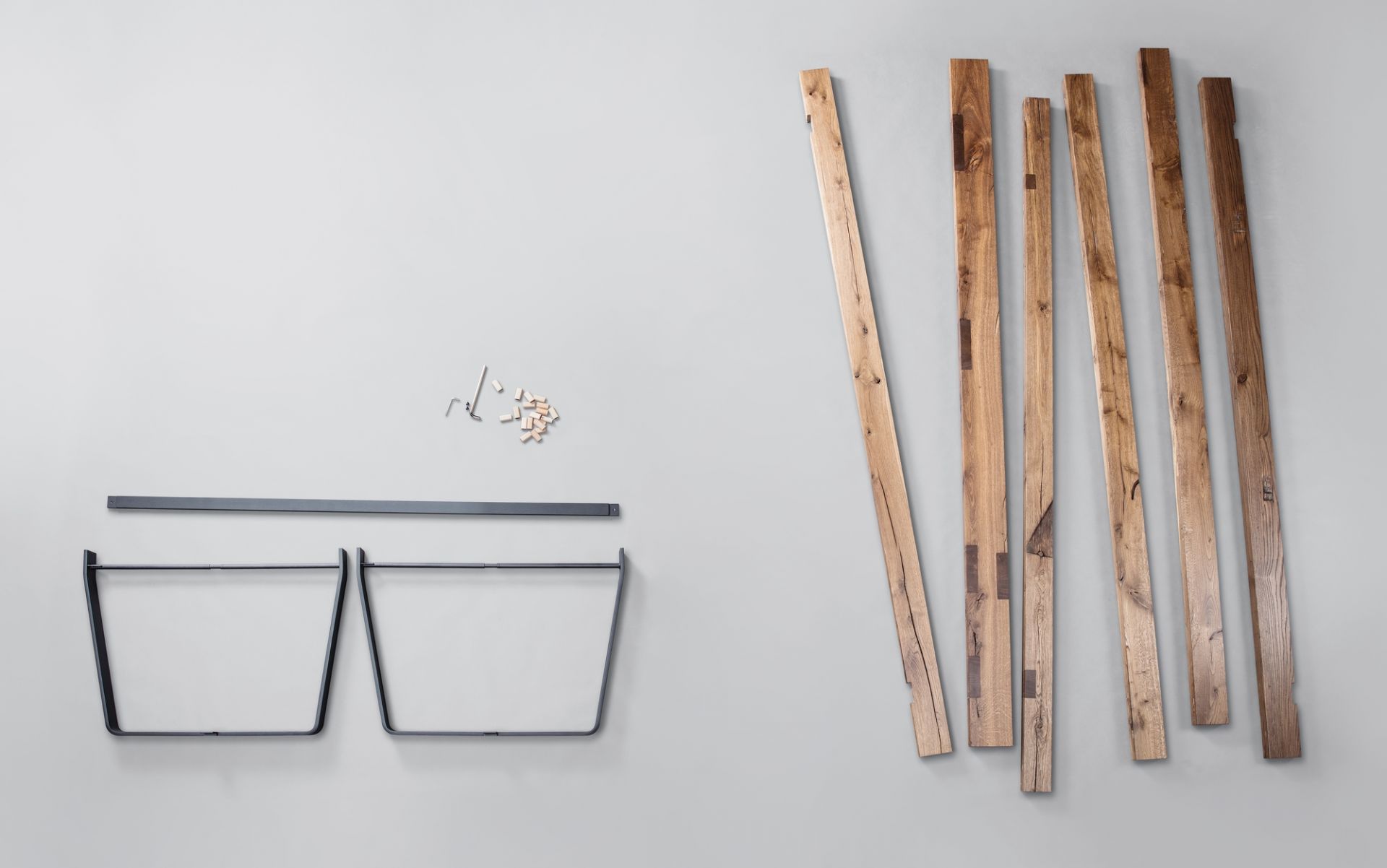 BB 11 Clamp table chêne Janua