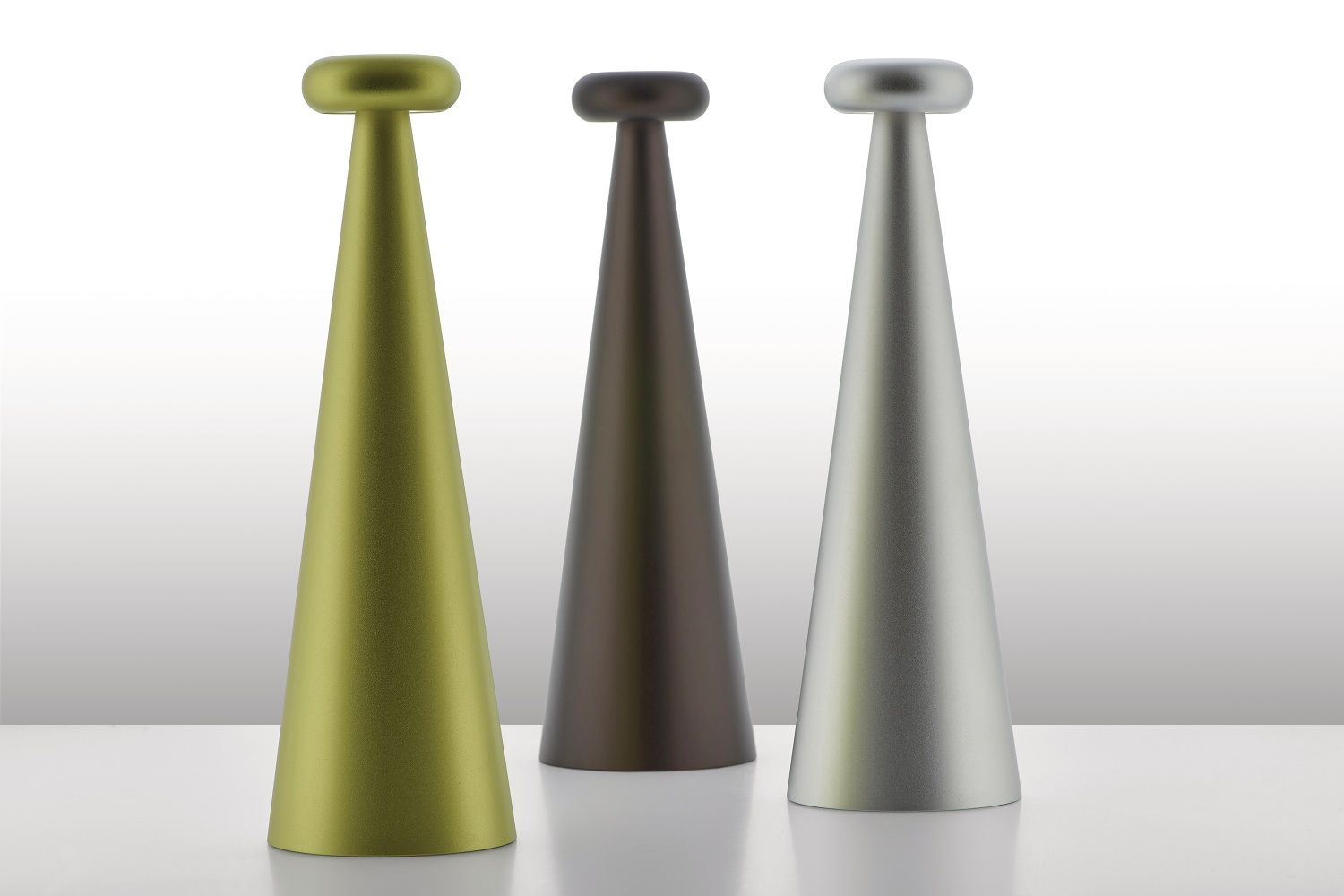 AST02 Bedin lampe de table Alessi AST02 Bedin lampe de table Alessi