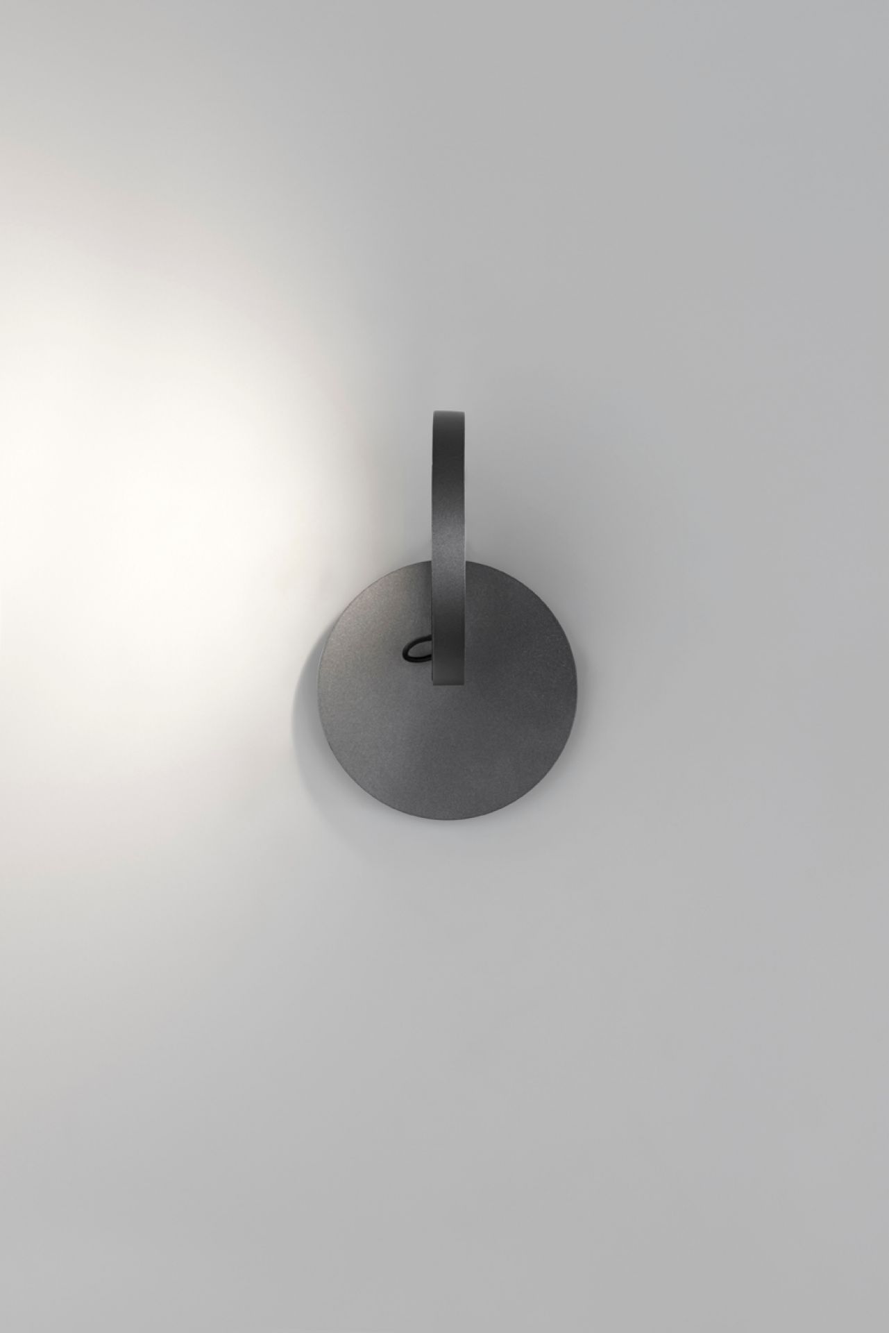 Demetra Faretto Applique murale sans interrupteur gris anthracite Artemide OFFRE SPECIALE