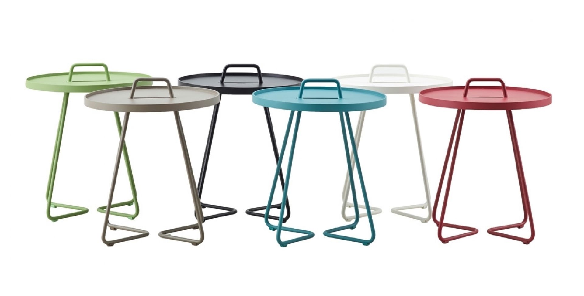 On-The-Move Outdoor table d'appoint petit noir Cane-Line