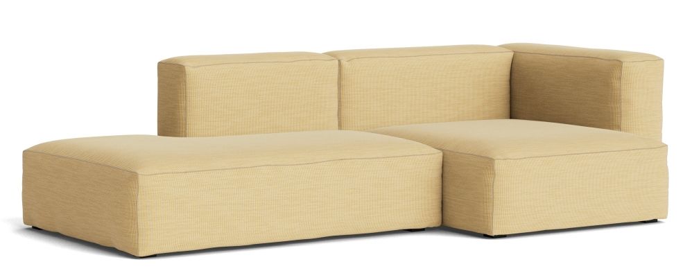 Mags Soft Sofa in Beige: Modernes 2,5-Sitzer Sofa mit Armlehne rechts.