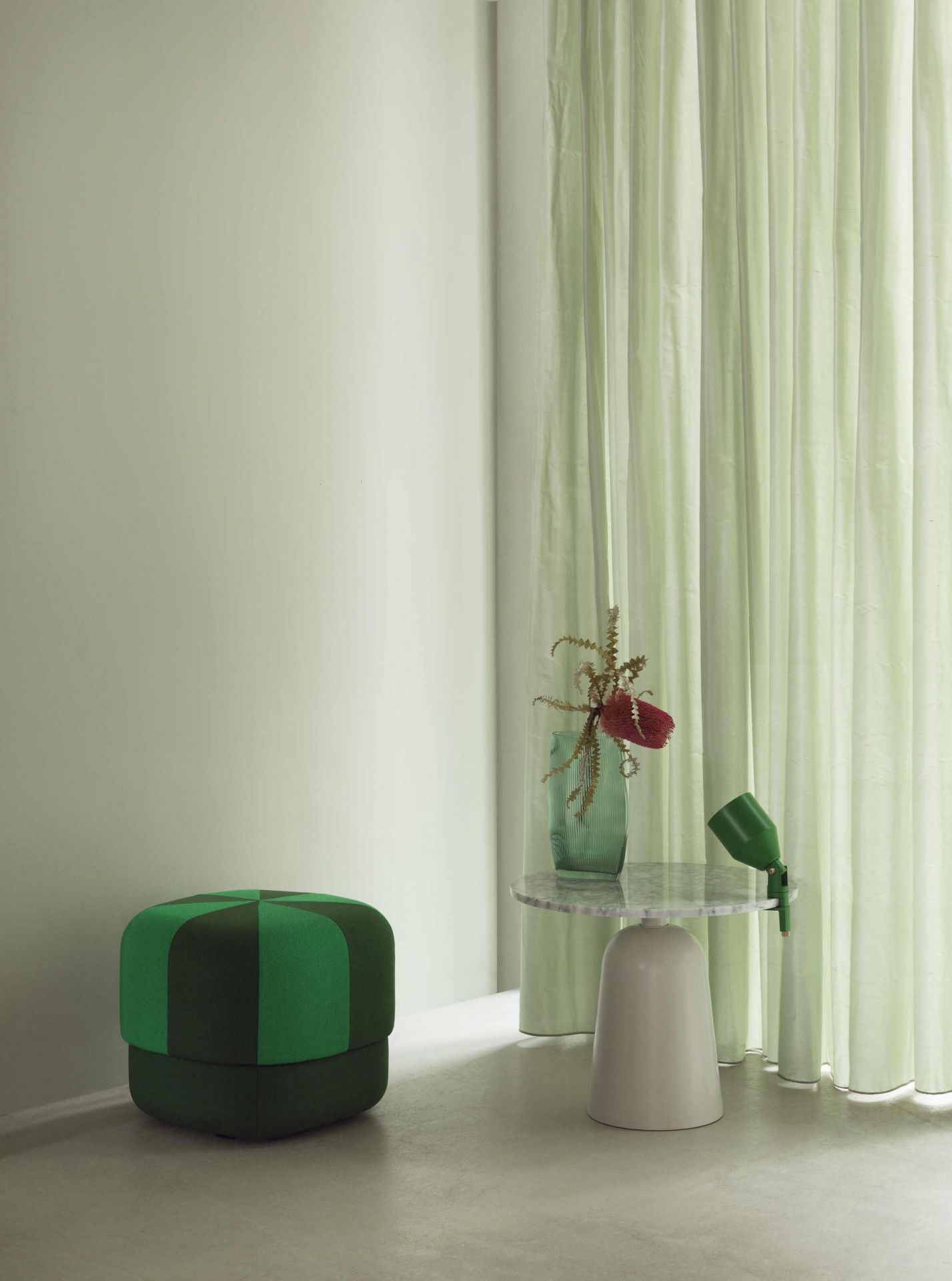 Turn Table Table en marbre Normann Copenhagen