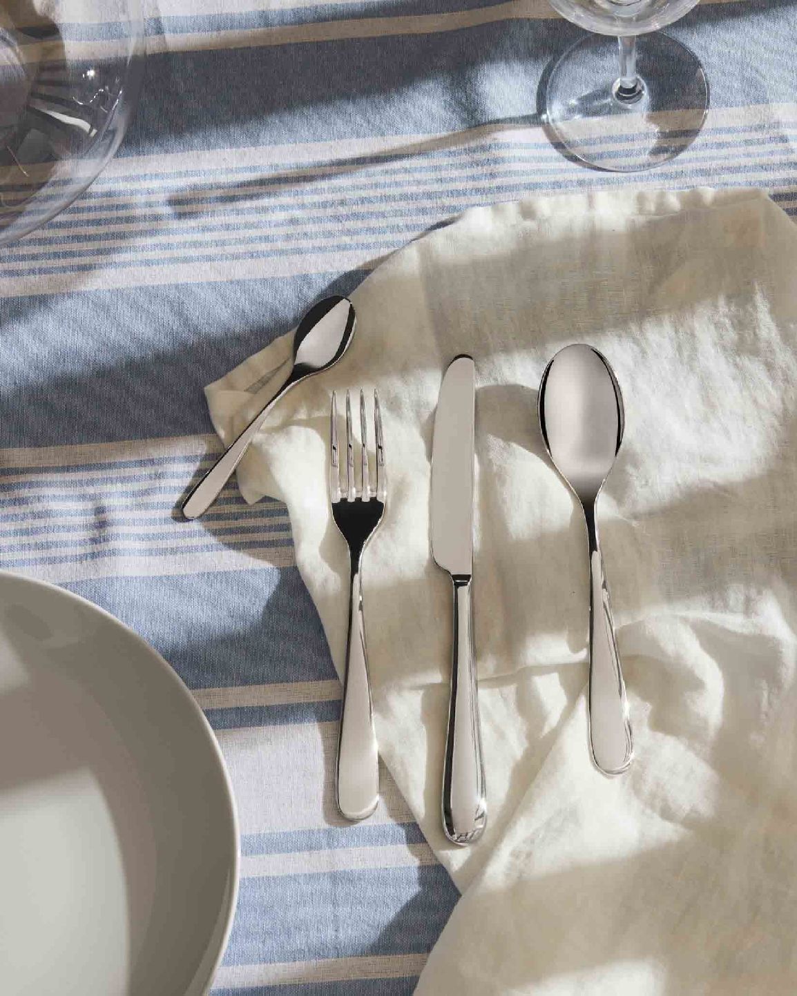 Nuovo Milano Couverts garnir 24tlg. Alessi