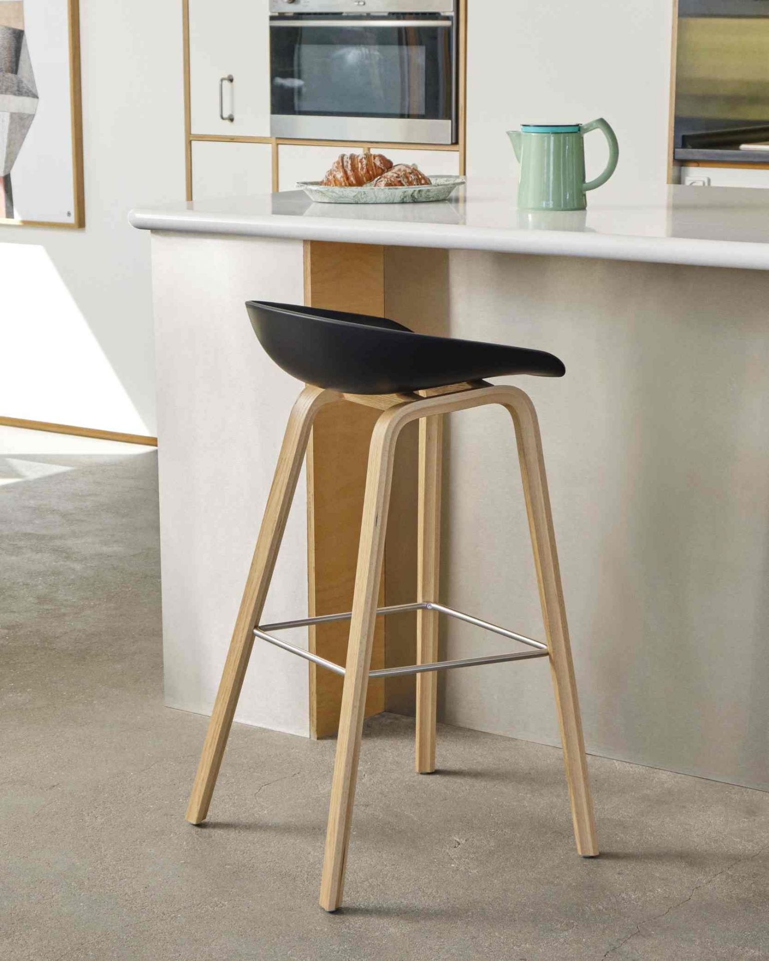 About a Stool AAS32 / AAS 32 Tabouret Faible Hay