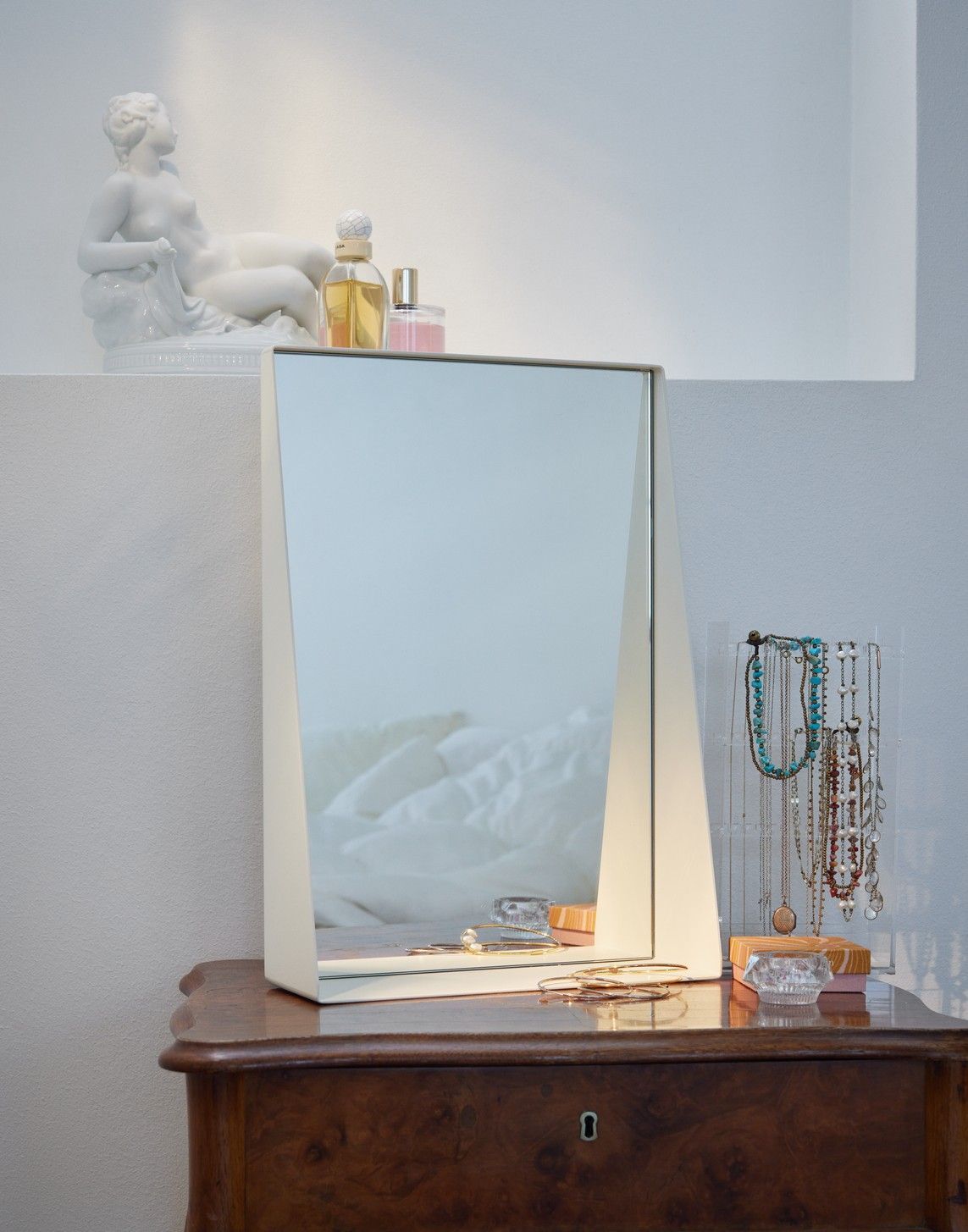 Beak miroir figue violet Please Wait to be Seated