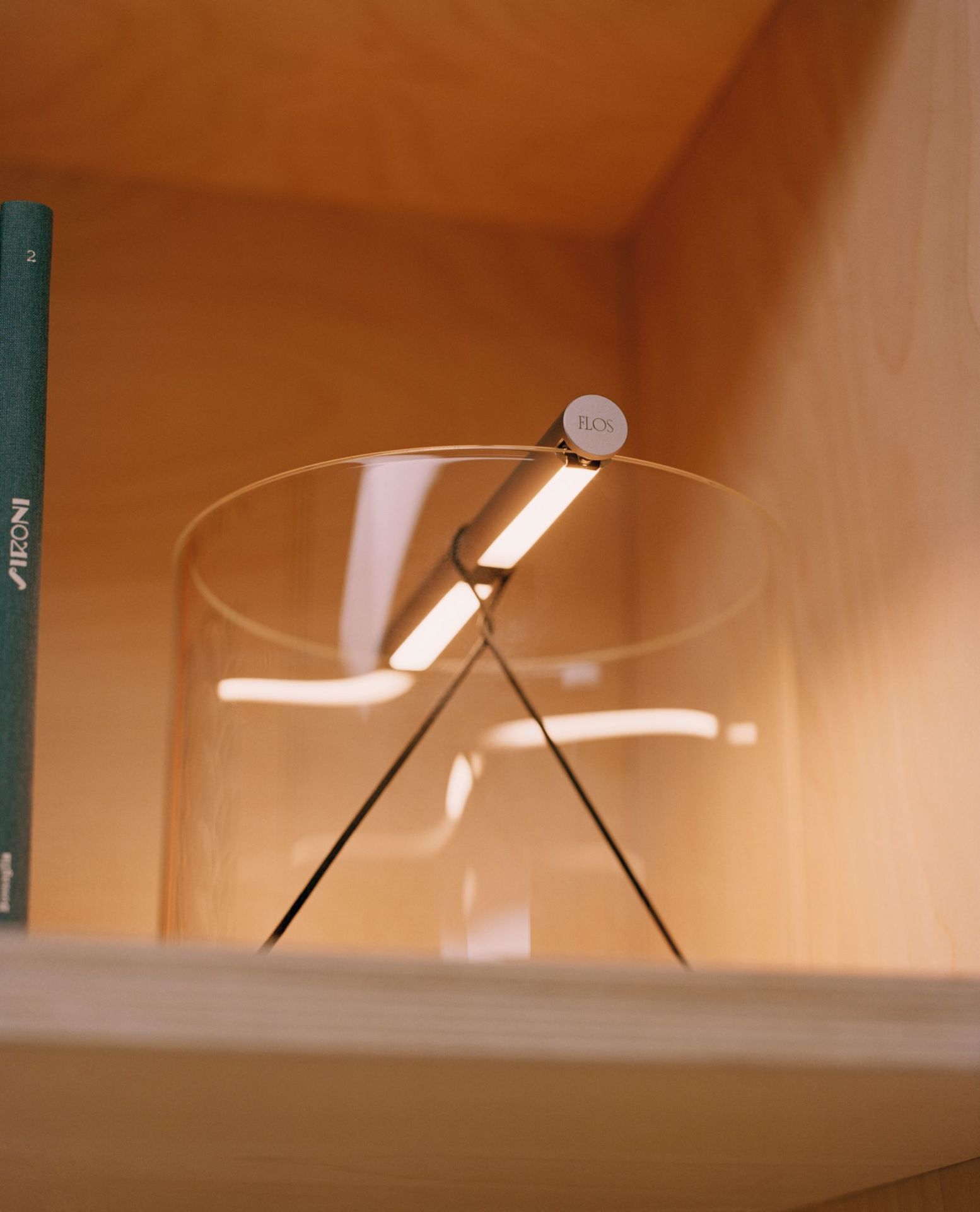 To-Tie T3 LED Lampe de table Flos Anodisé noir