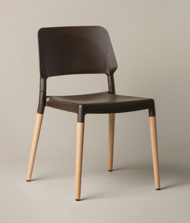 Belloch Indoor Chaise Marron Santa & Cole