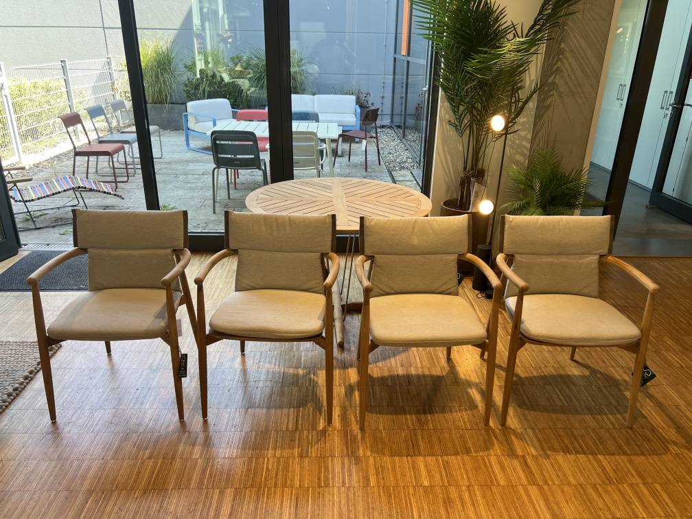 Embrace Combinaison de table Outdoor Carl Hansen & Søn PIÈCE D'EXPOSITION
