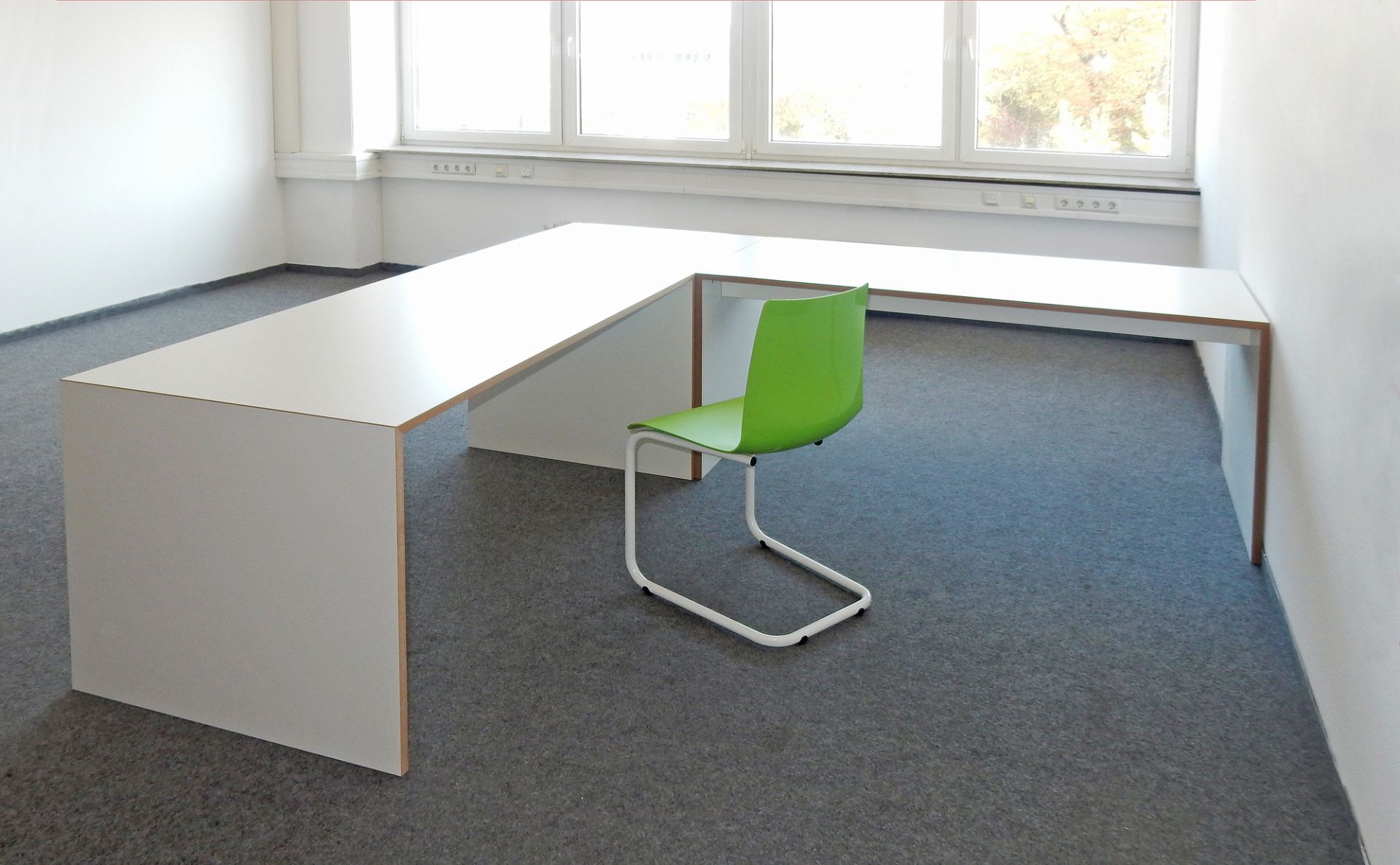 Freistell table grande Tojo