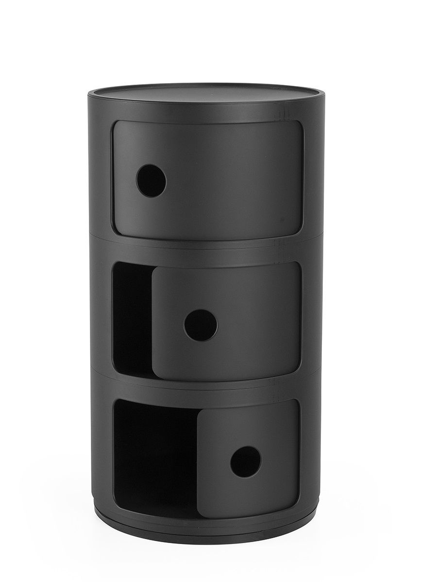 Schwarzer Kartell Componibili 3er Container mit runden Öffnungen als Griffe, ein Schubfach ist geöffnet.