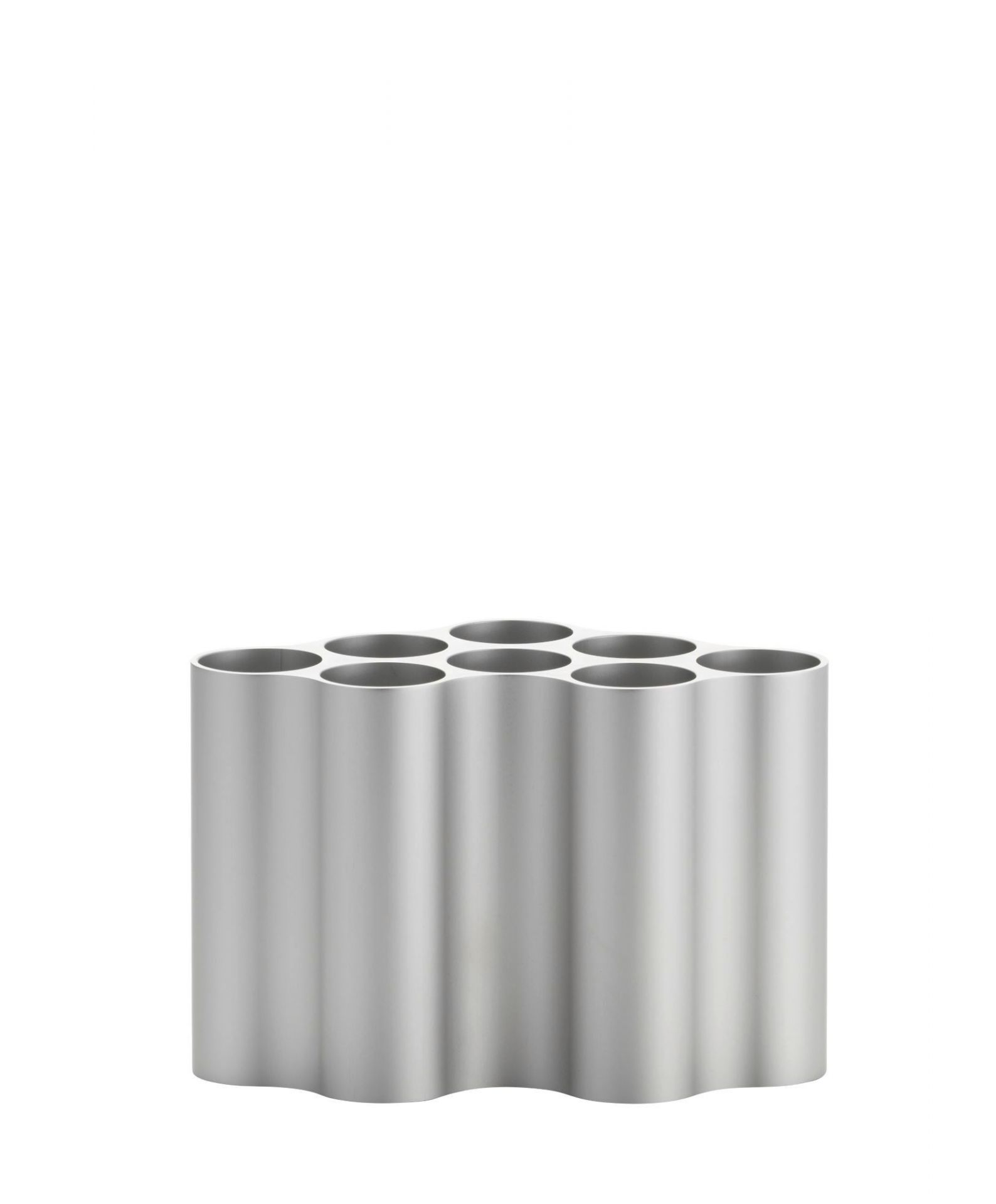 Nuage Vase S Vitra-Hellsilber Nuage Vase in Hellsilber von Vitra: Moderne Designvase mit wellenförmiger Silhouette. Dekorative Blumenvase.
