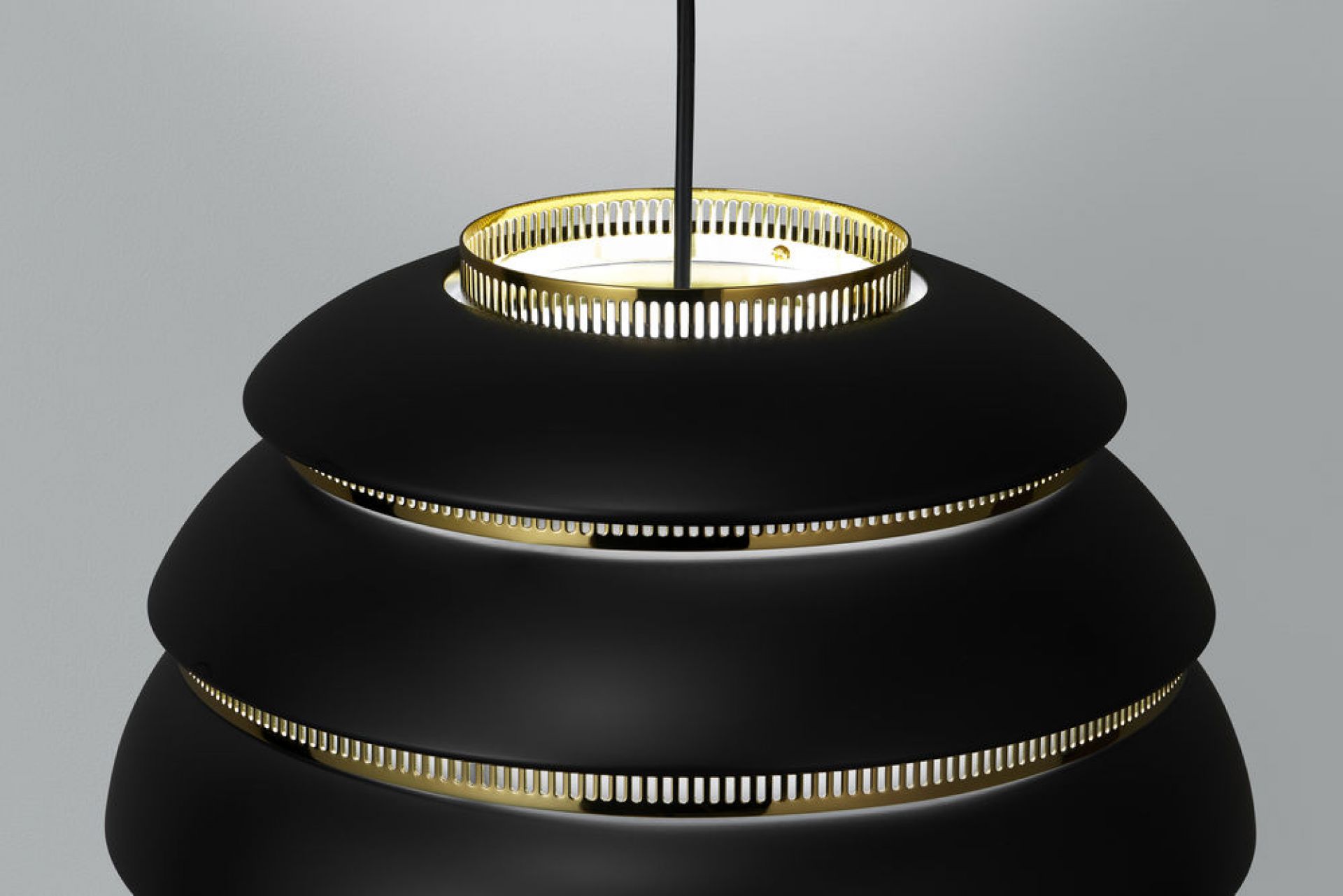 A331 Beehive Lampe de suspendue Noir Artek QUICK SHIP
