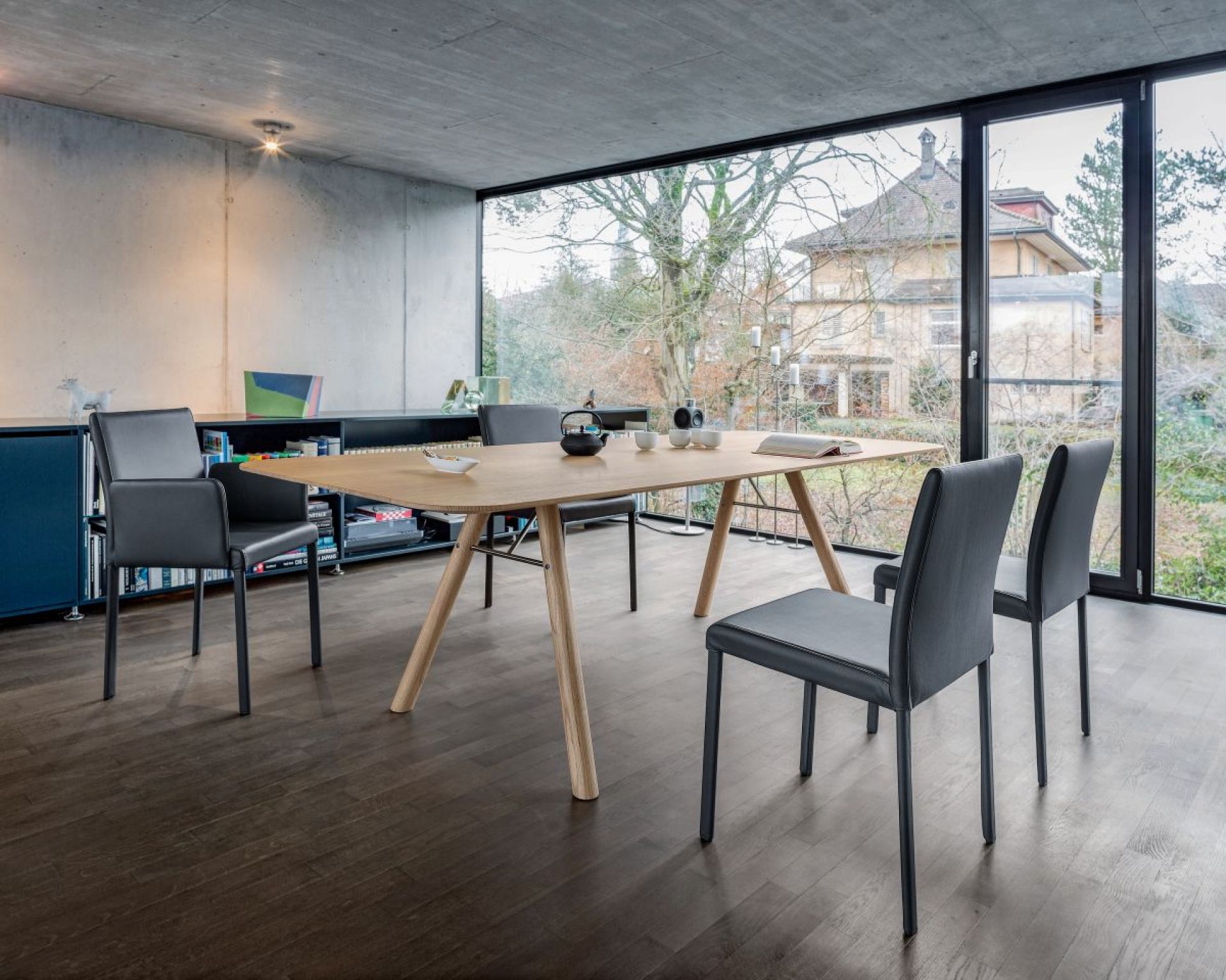 Akio Tableau Girsberger